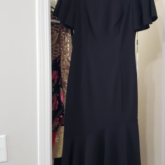 Dress - Picture 1 of 1